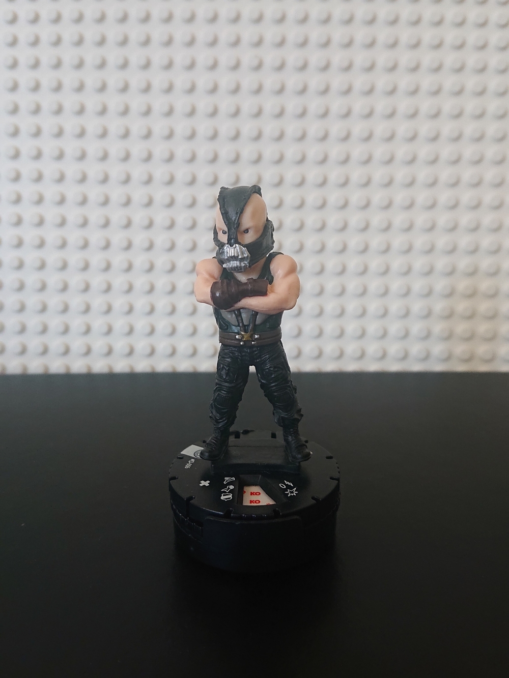 2012 DC Comics Wizkids - Batman Bane Villain 3" Mini Figure - HeroClix